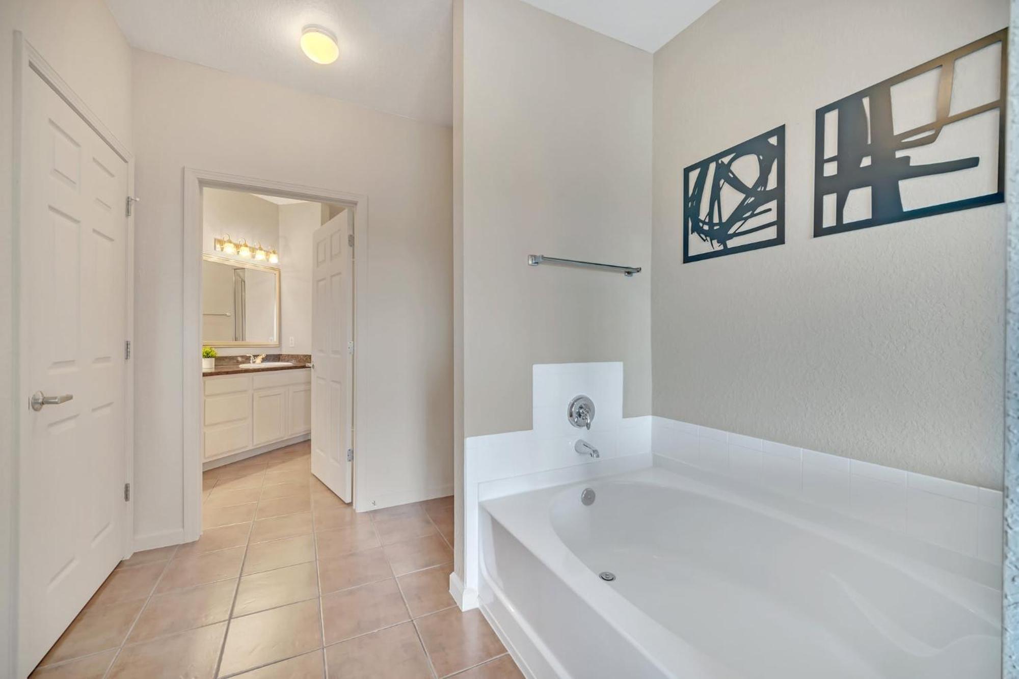 Spacious 2Br Condo W Pool & Hot Tub Near Disney Орландо Екстер'єр фото